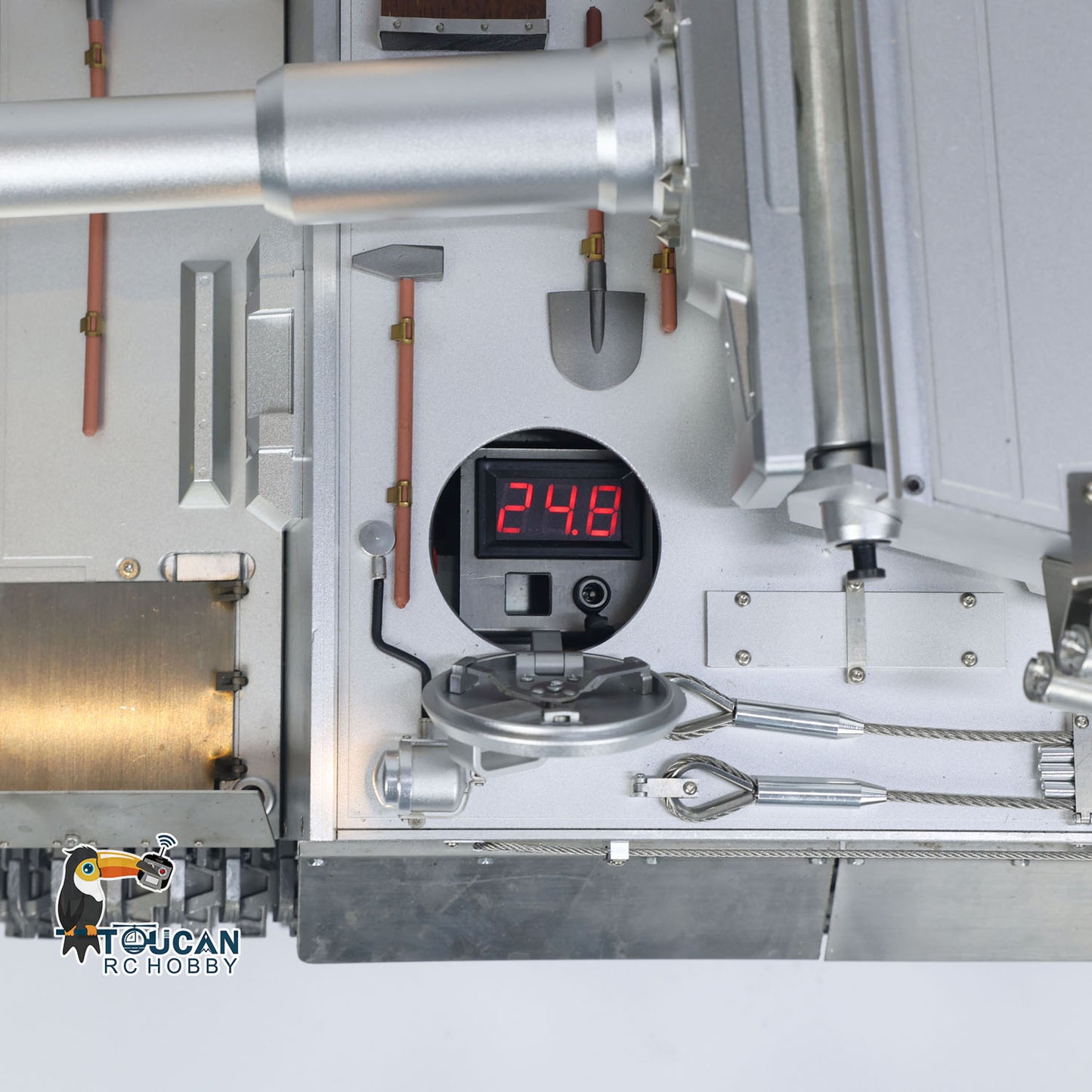 Henglong 1:8 Scale Full Metal RC Tank 3818 German Tiger I RTR Model Track Wheel Barrel Recoil 360 Turret Smoke Unit Transmitter