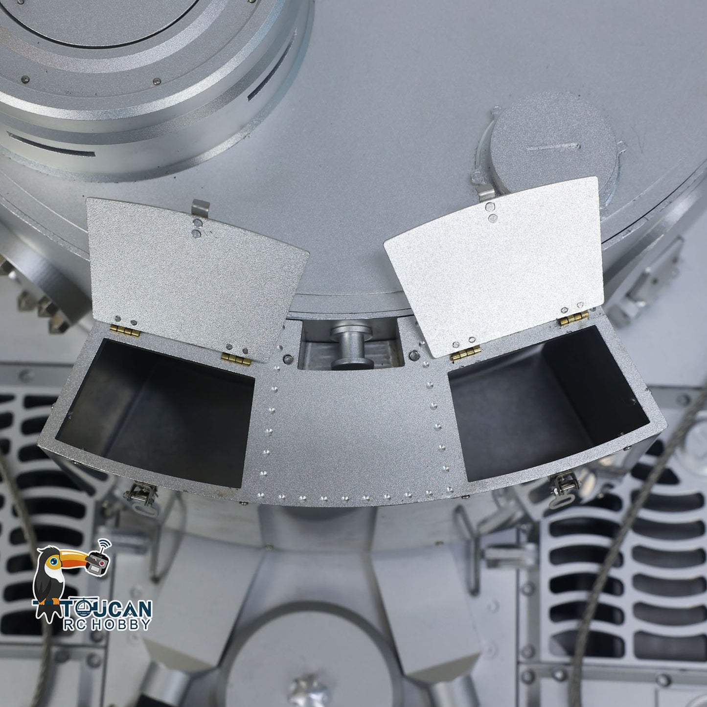 Henglong 1:8 Scale Full Metal RC Tank 3818 German Tiger I RTR Model Track Wheel Barrel Recoil 360 Turret Smoke Unit Transmitter