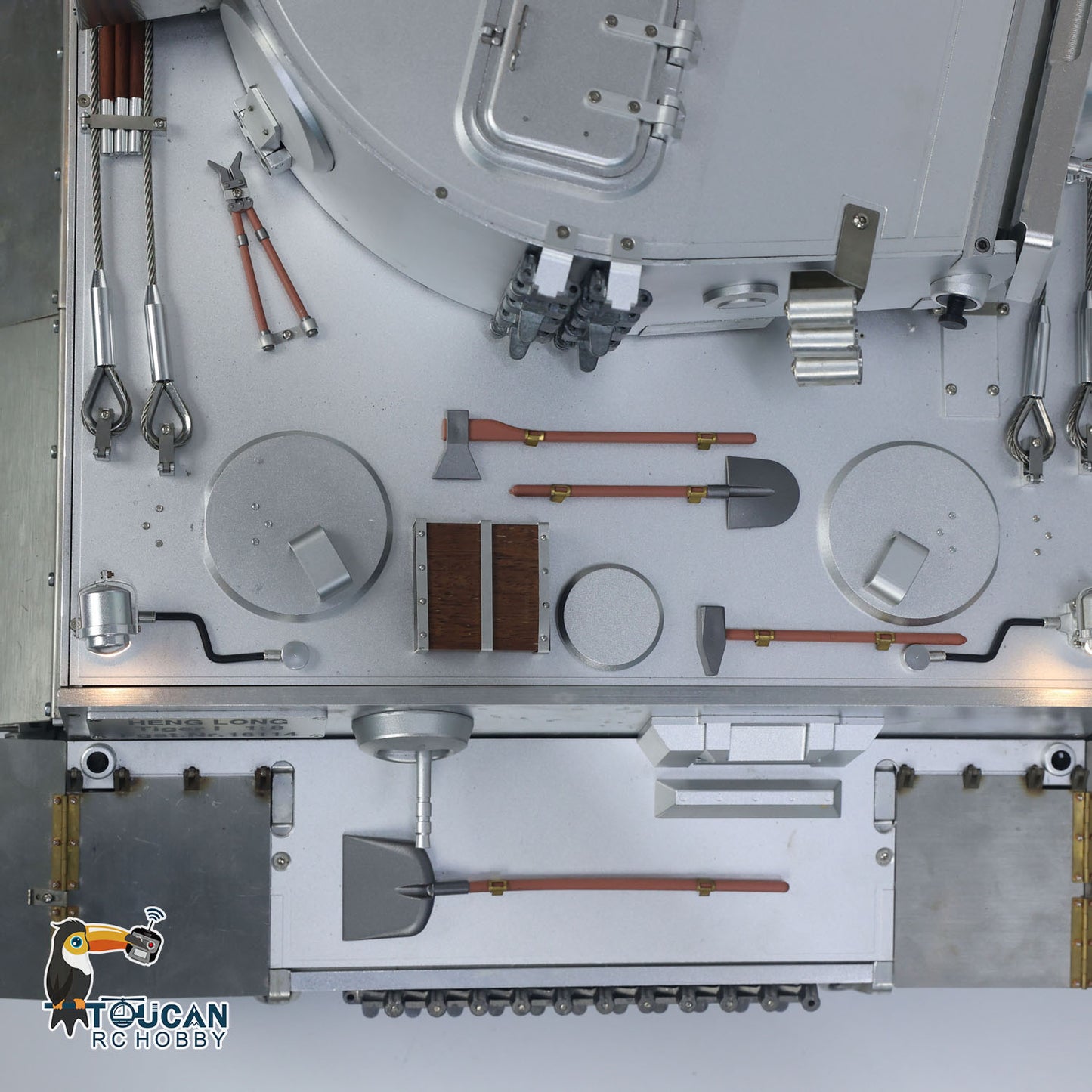 Henglong 1:8 Scale Full Metal RC Tank 3818 German Tiger I RTR Model Track Wheel Barrel Recoil 360 Turret Smoke Unit Transmitter