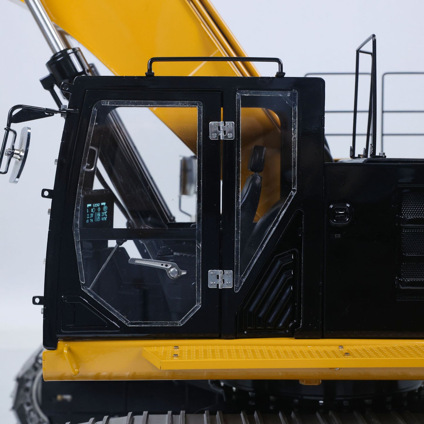 Finished LESU 1/14 Hydraulic RC Excavator 374 C374F Radio Controlled Digger RTR Heavy Machine Construction Car PL18EV LITE Battery Ready to Run