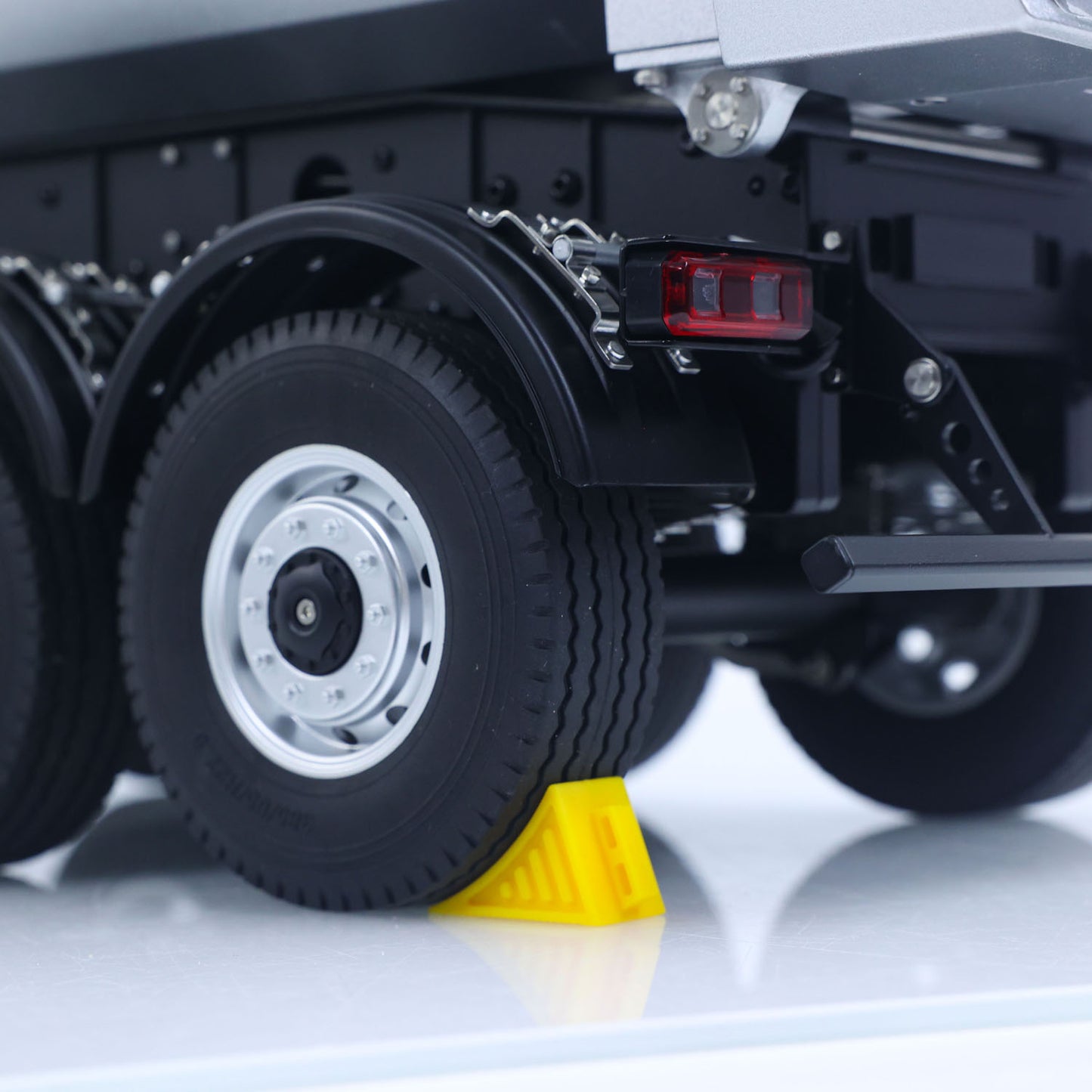 US STOCK 26.1Inches KABOLITE 1/14 Metal Radio Control Semi Trailer Dumper Electric Lifting for RC Tractor Truck 770S Light Support Leg