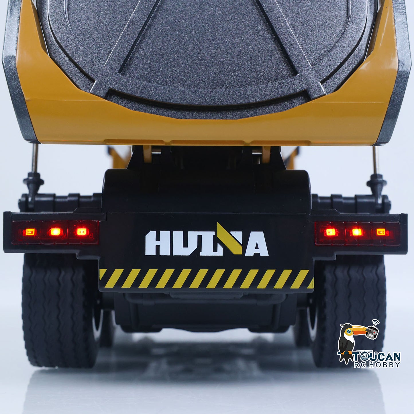 HUINA 1/14 Electric RC Dump Truck 573 RTR Remote Control Tipper Model Vehicle Flowing Water Light Sound Effect 2.4G Radio Battery Ready to Run