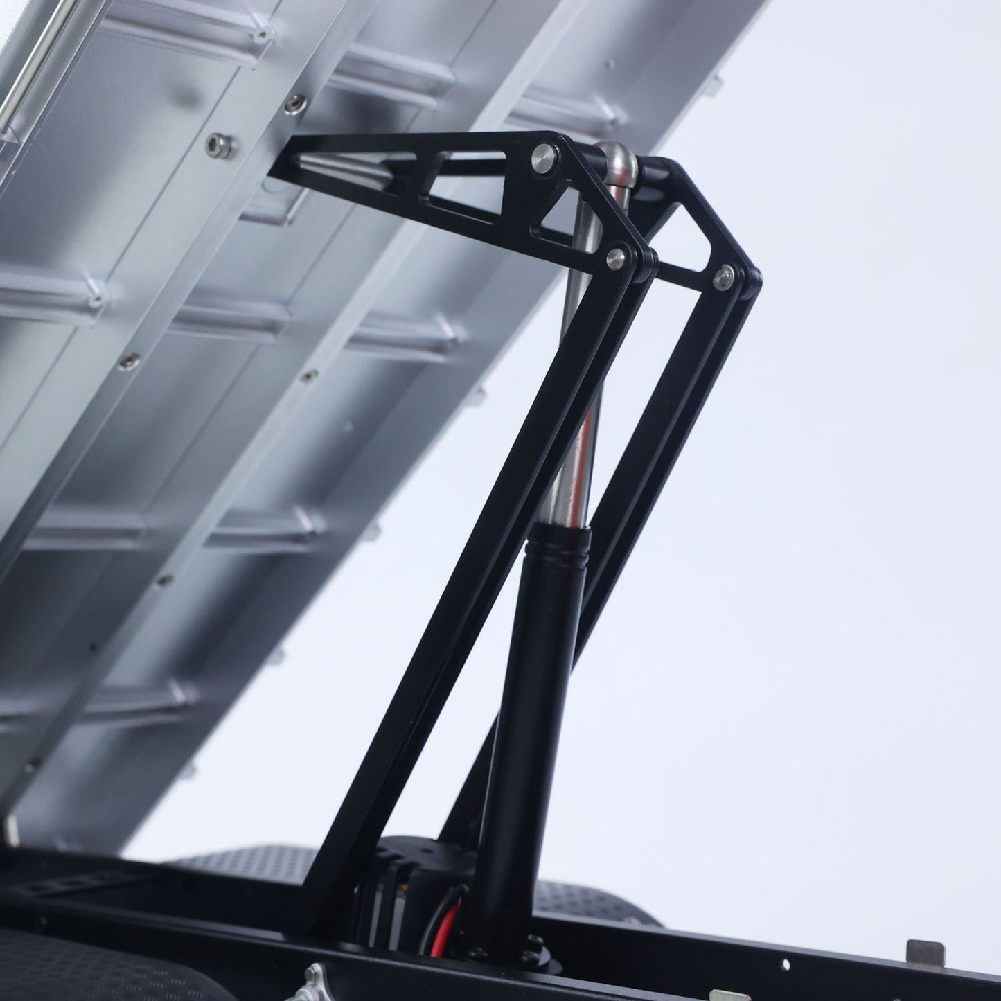 New 2.4G RC Electric Lifting Dumper 5702 Model 1:14 6x6 Remote Control Tipper Lifting Rod Vehicle Sound Light Motor RTR Car Toy