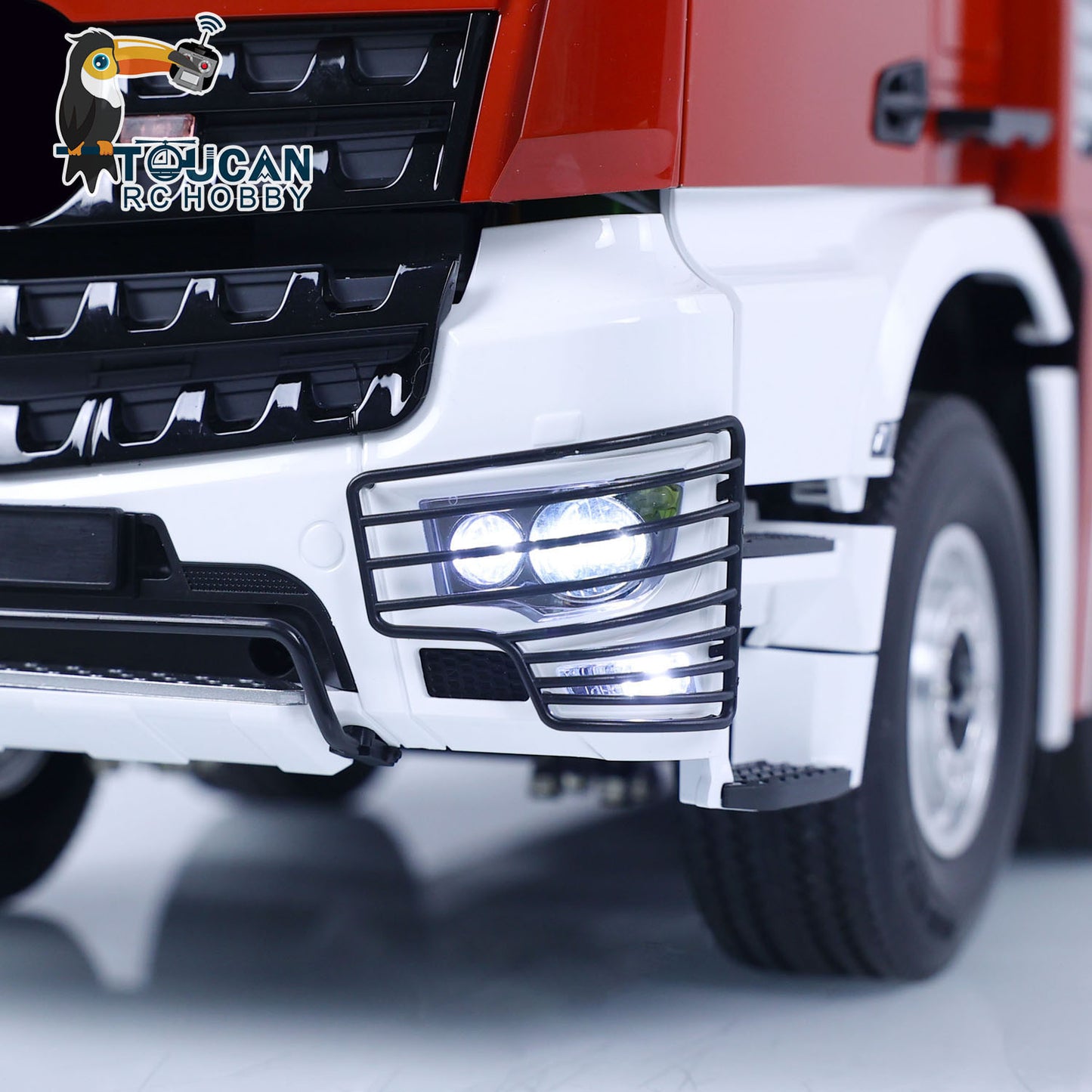 1/14 8*4 RC Fire Fighting Truck RTR Remote Control Fire Sprinkler Vehicles Sounds Ready to Run ESC Servo Motor Light Sound