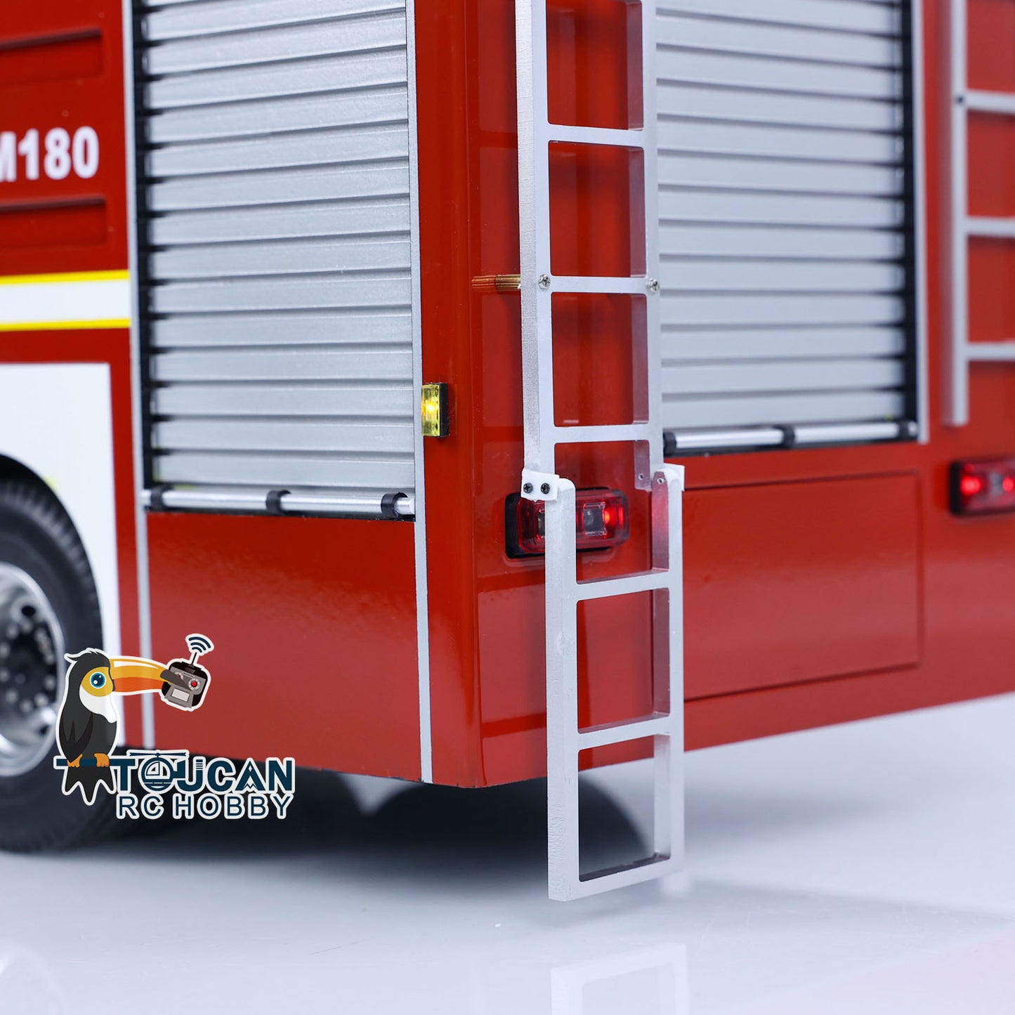 1/14 8*4 RC Fire Fighting Truck RTR Remote Control Fire Sprinkler Vehicles Sounds Ready to Run ESC Servo Motor Light Sound