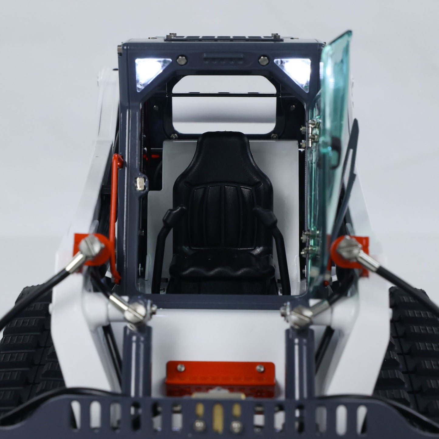LESU 1/14 RC Hydraulic Car Aoue LT5 Skid-Steer Loader RTR Model Engineering Vehicle Flysky i6S Radio Battery Constraction Machine Ready to Run