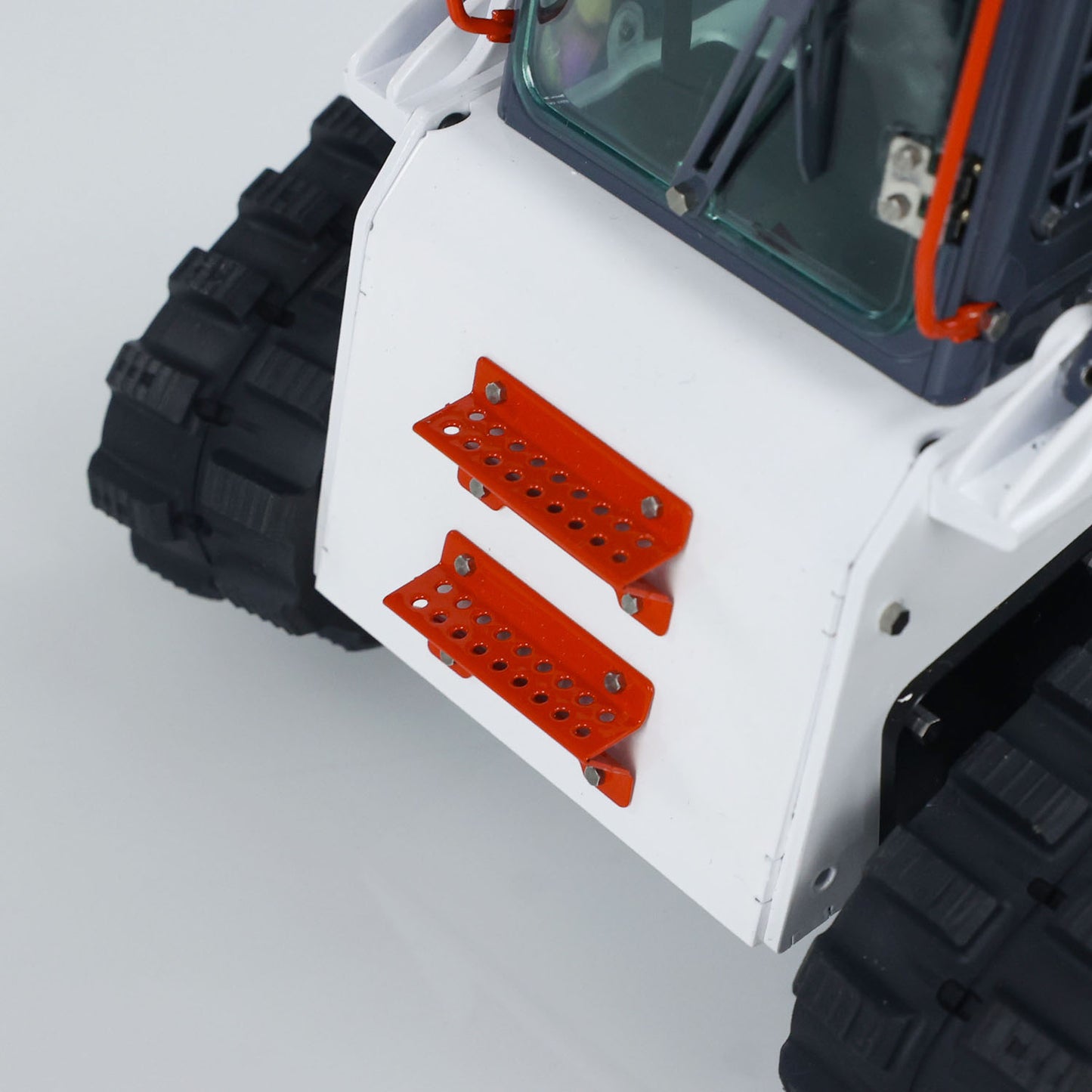 LESU 1/14 RC Hydraulic Car Aoue LT5 Skid-Steer Loader RTR Model Engineering Vehicle Flysky i6S Radio Battery Constraction Machine Ready to Run