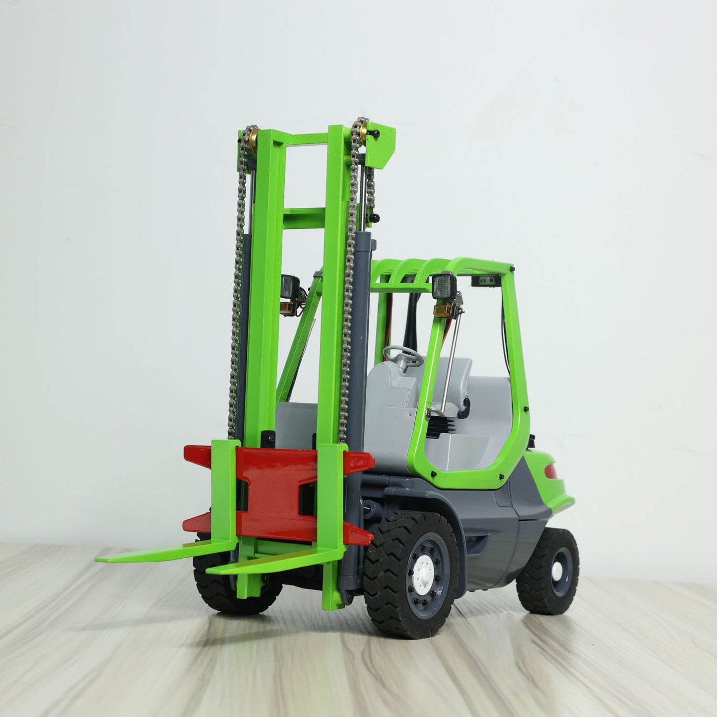 1/14 Hydraulic RC Forklift Wheeled Transfer Car Metal Construction Vehicles