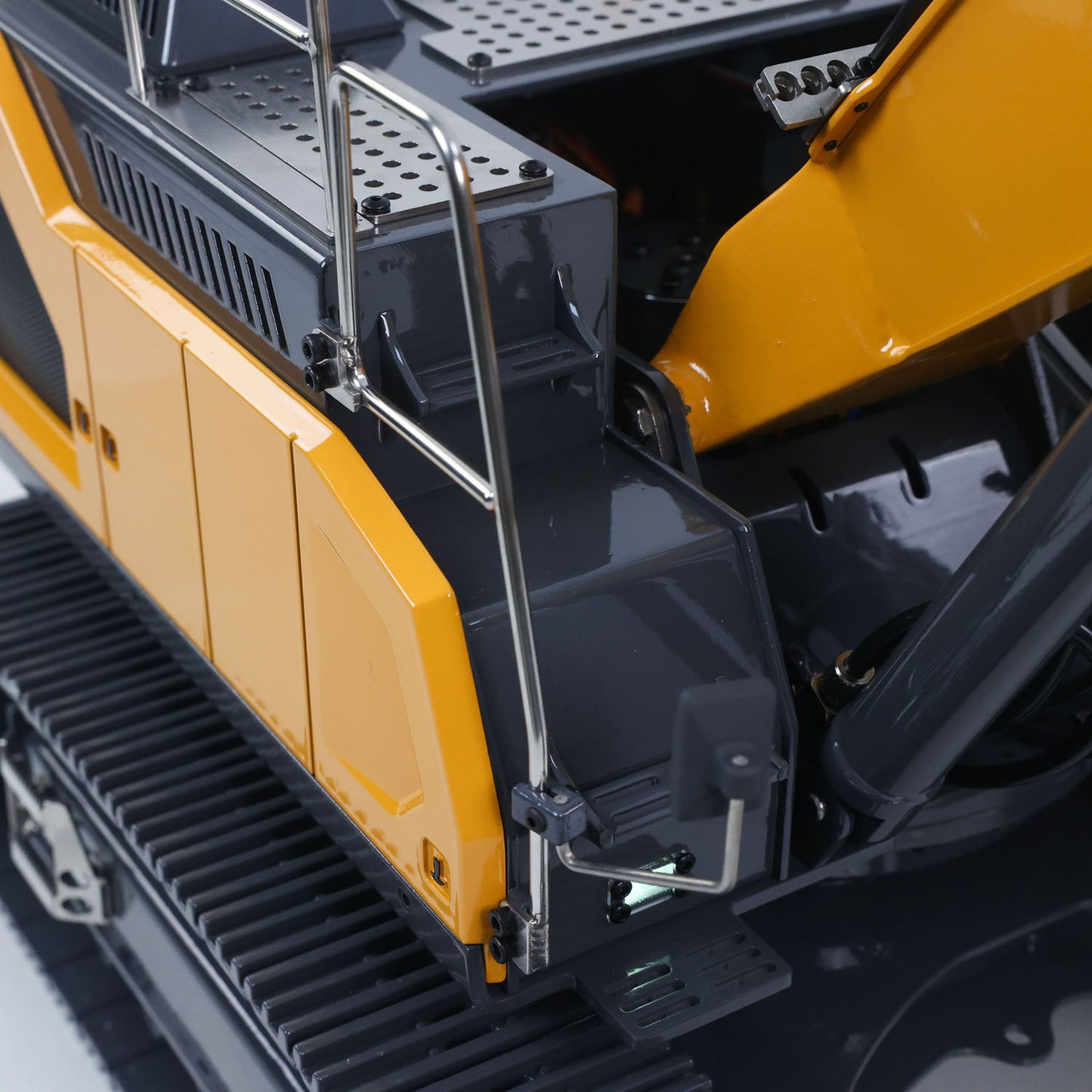 US STOCK 1/14 Hydraulic RC Excavator Ready to Run for 945 Remote Control Trucks
