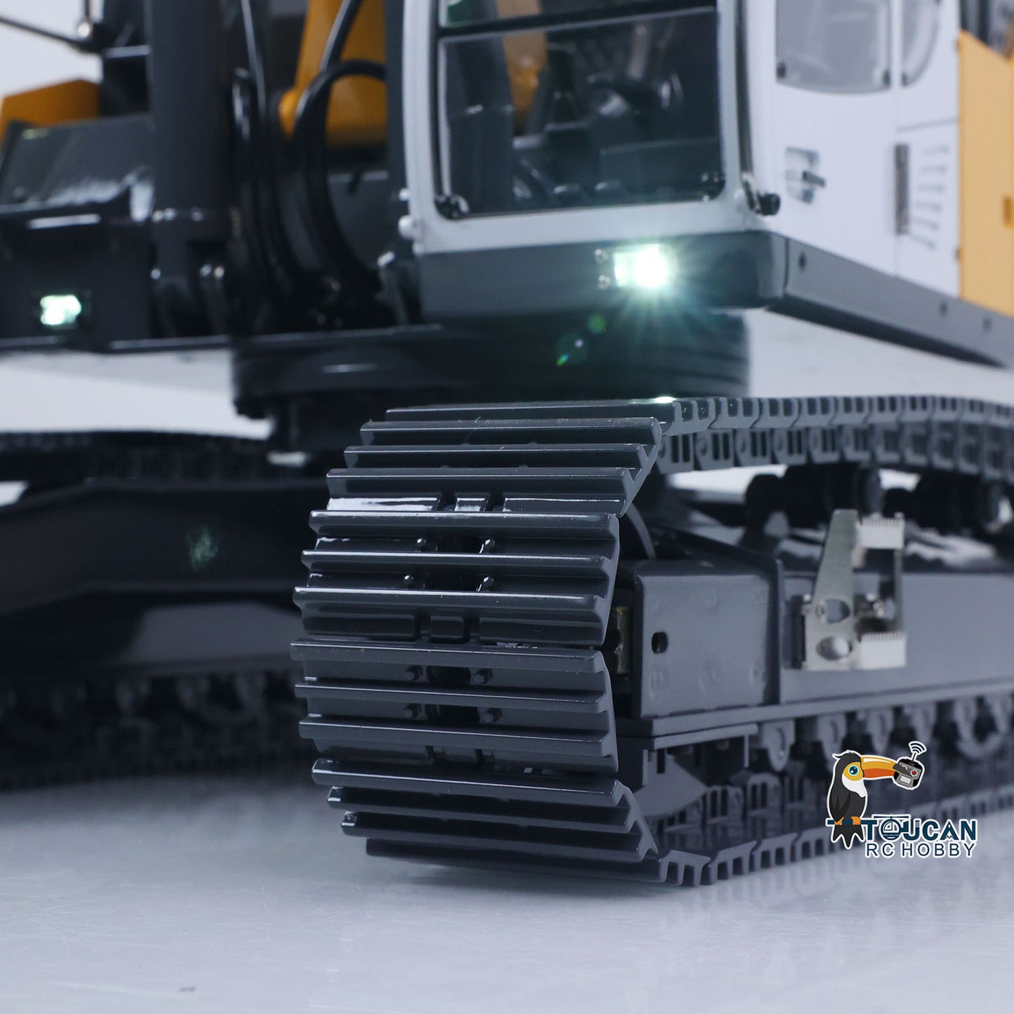 US STOCK LR945 1/14 RC Hydraulic Excavator RTR Metal Radio Control Construction Vehicles