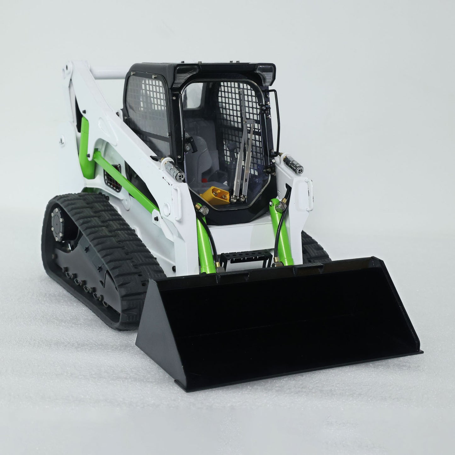 1/14 RC Hydraulic Skid-Steer Tracked Loader SM770 Remote Control Car Light Sound