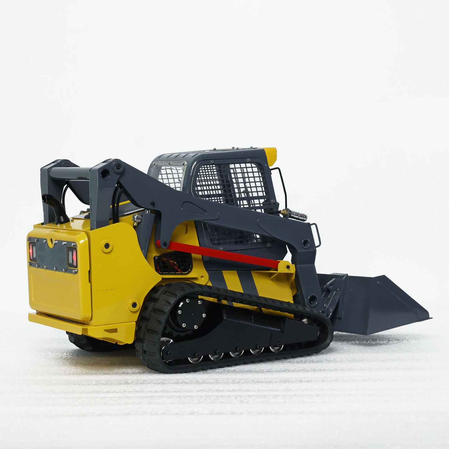 1/14 RC Hydraulic Skid-Steer Tracked Loader SM770 Remote Control Car Light Sound