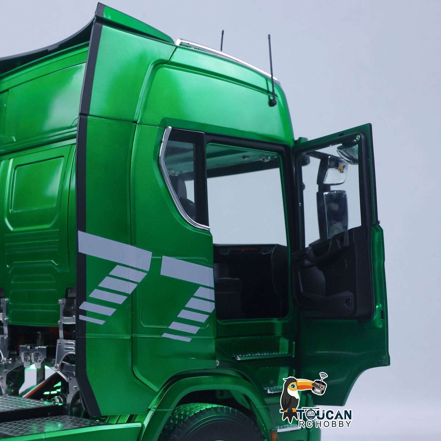 RTR TOUCAN 1/14 Romote Control Tractor Truck 770S 6*6 2Speed RC Lorry Car Axle Locks Openable Door Lights Sounds Smoke Unit Ready to Run