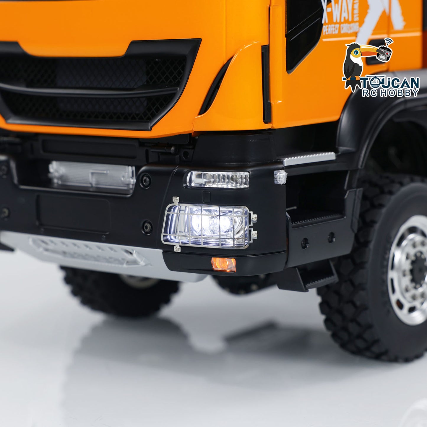 LESU Metal 6x6 1/14 RC Hydraulic Dumper Car 3-way Radio Control Dump Truck Model with Light and Sound System 3-speed Transmission