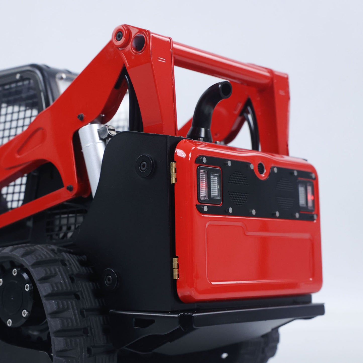 ONLY ONE Fast Shipping 1/14 Hydraulic RC Tracked Loader SM770 Skid-Steer Remote Control Car Model