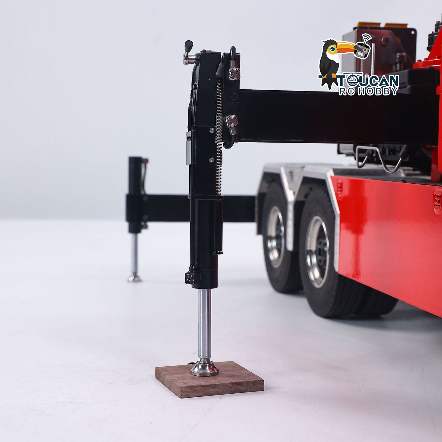 1/14 Remote Control Tractor Truck 7-way Valves Hydraulic Crane 6x6 RC Lorry Car 3Speed Gearbox Axle Locks Light Sound System