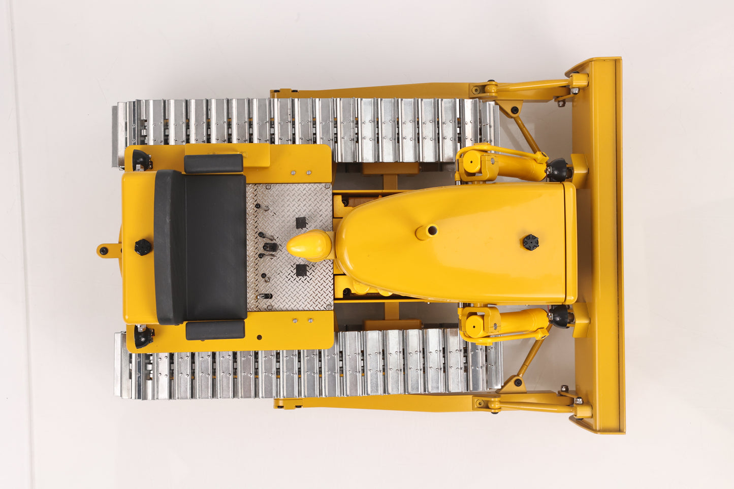 Deposit Pre-order 1/14 RC Metal Bulldozer D7 MD New Product Hydraulic Construction Vehicles Remote Control Car Model ST8 Light Sound Battery