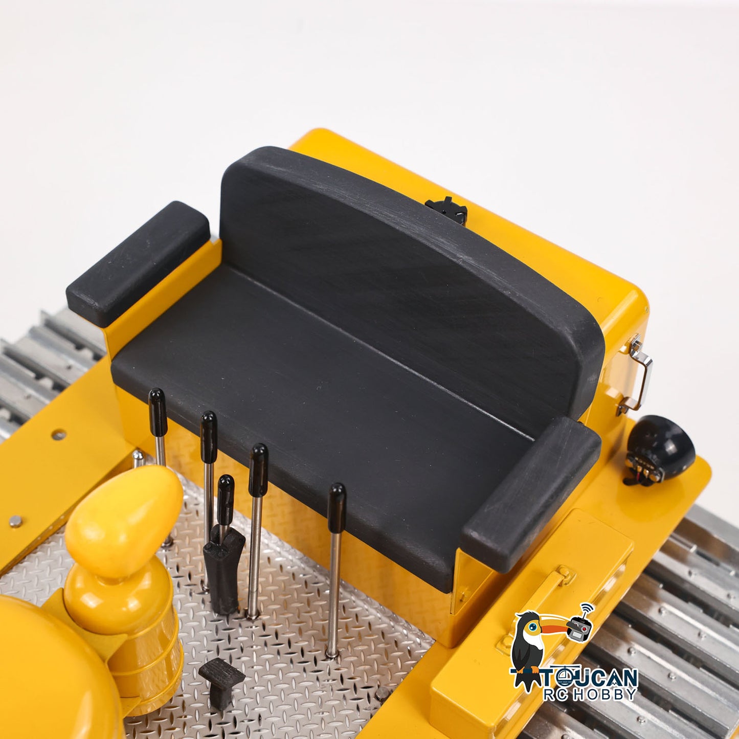 Metal 1/14 RC Hydraulic Bulldozer D7 Remote Control Dozer Model Engineering Vehicle Flysky Radio Light Sound System Battery