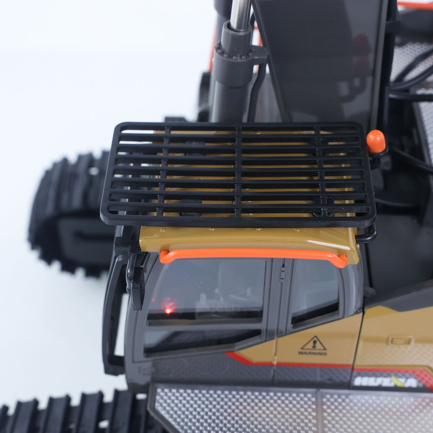 US STOCK HUINA Toy 1/14 592 RC Tracked Excavator Car Model Gift 2.4G Radio Light Sound
