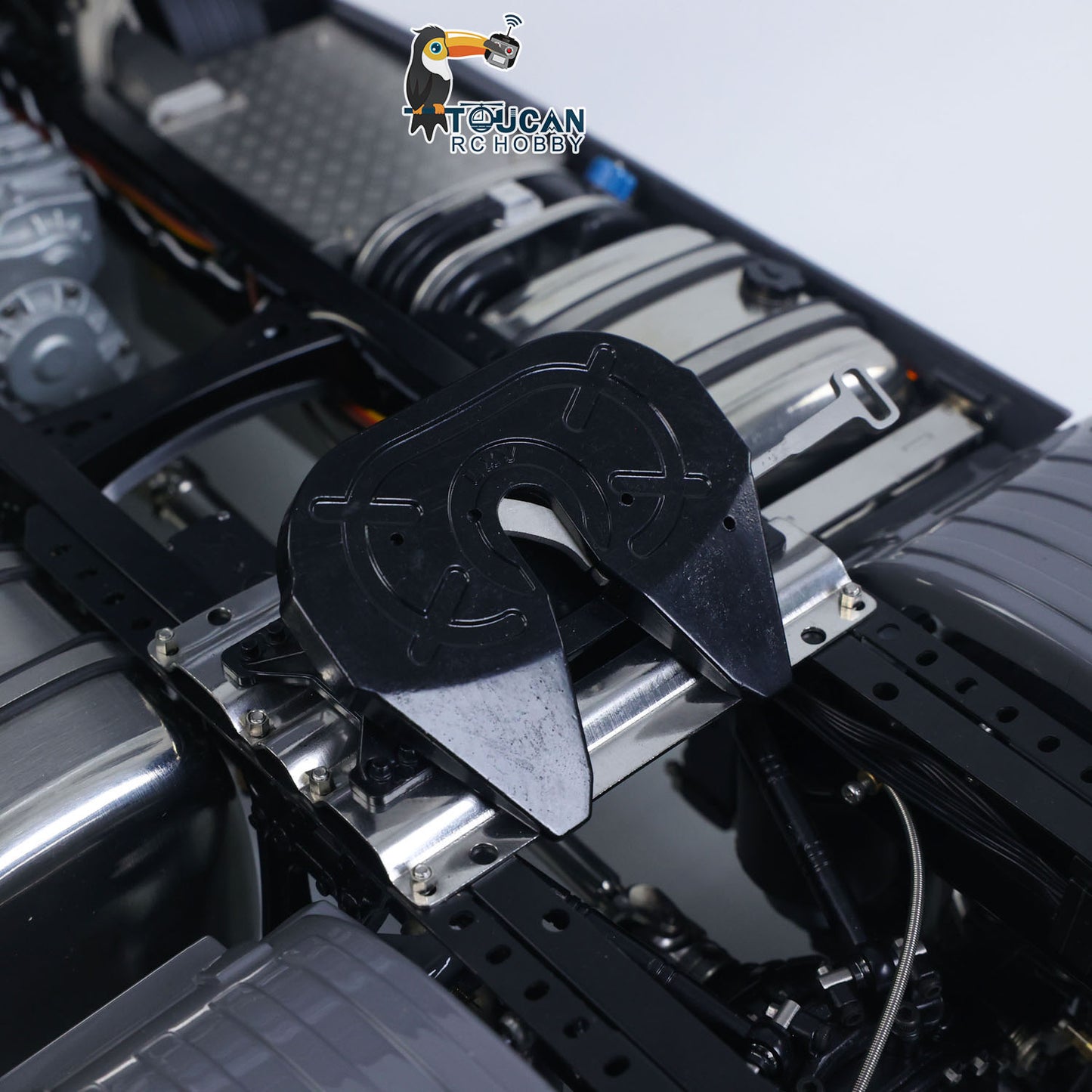 Metal Chassis Fifth Wheel 4X4 1/14 3Speed Radio Control Tractor Truck 770S Axle Locks Brushed ESC Motor Light System No Battery