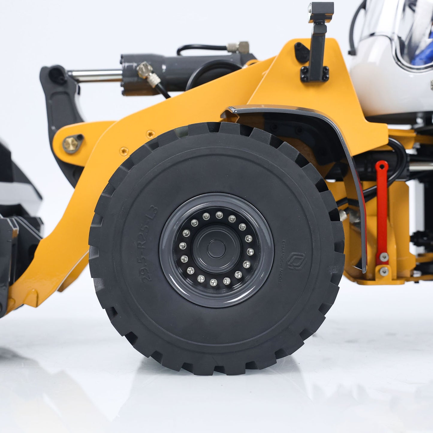 US STOCK XDRC 580 1/14 Metal RC Hydraulic Loader RTR Engineering Vehicles Smoke Lights