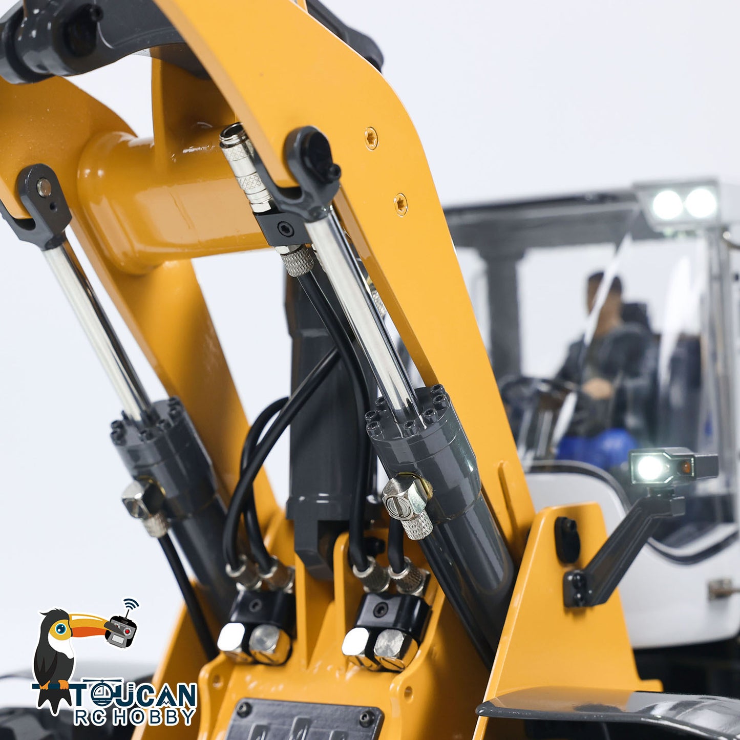 Sold Out Fast Shipping XDRC 580 1/14 Metal RC Hydraulic Loader RTR Engineering Vehicles Smoke Lights