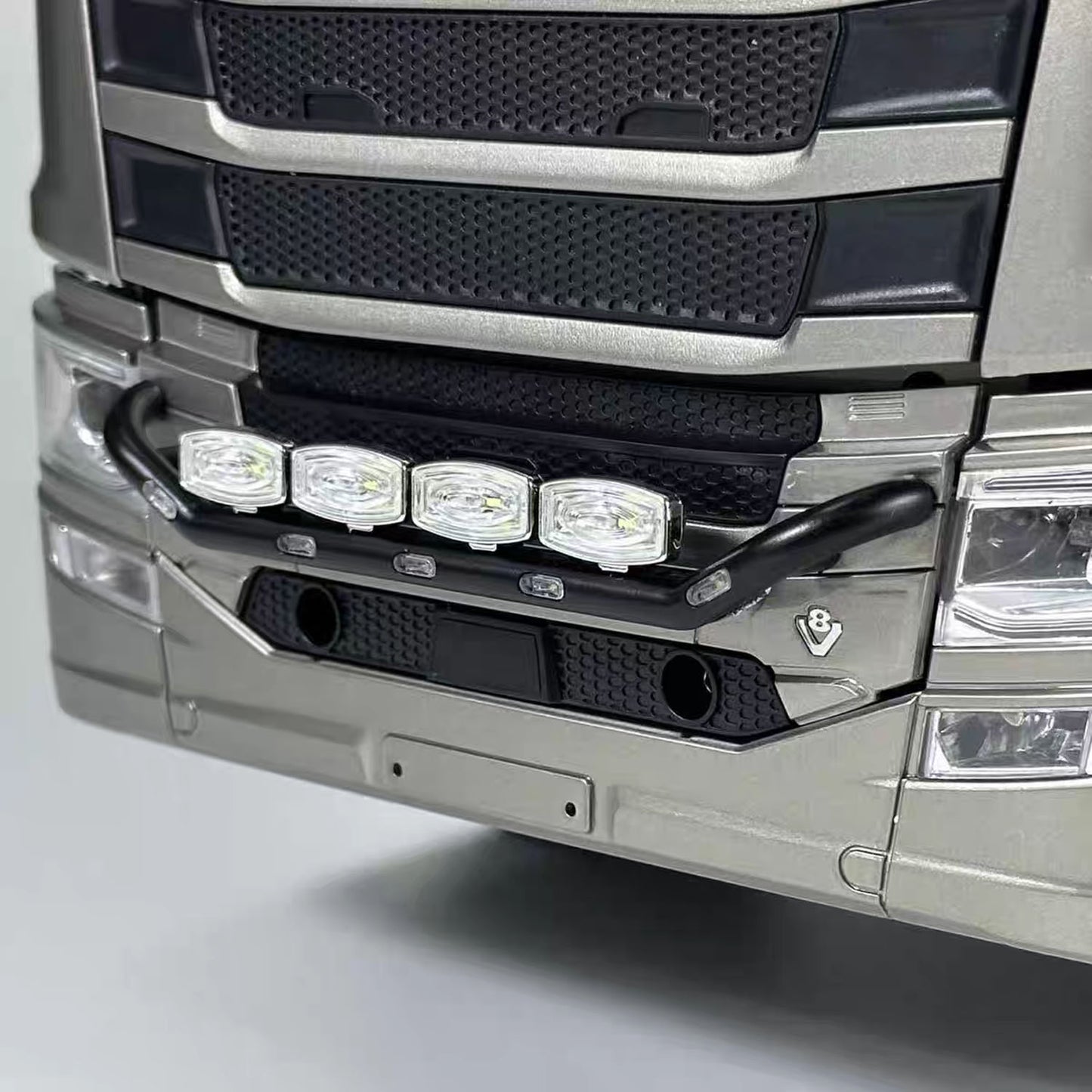 1/14 Remote Control Tractor Truck 770S Differential Locks 2Speed Gearbox 4WD RC Lorry Car for TAMIYA Trailer Lights Sounds