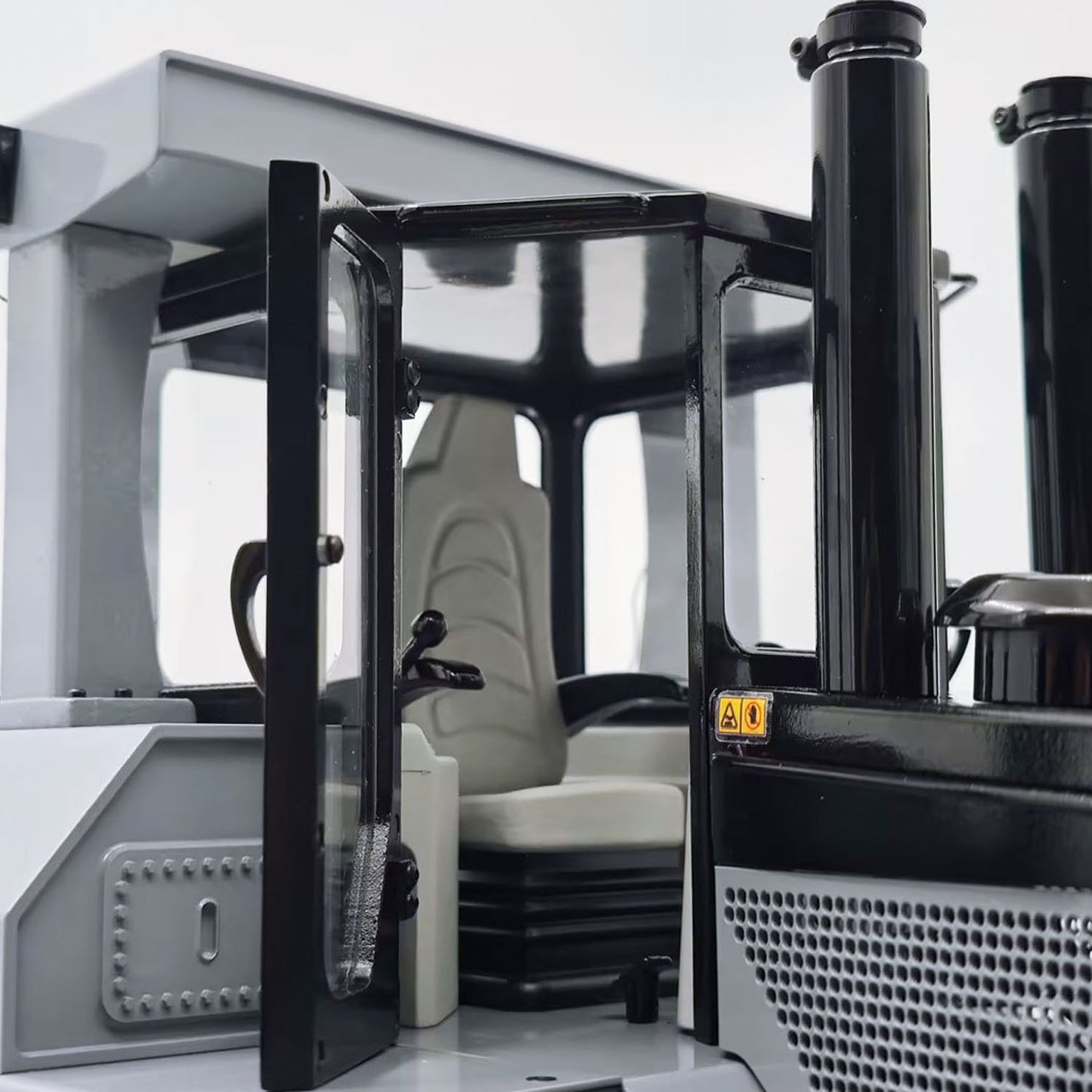 1/14 Metal RC Hydraulic Bulldozer DXR2 Light System Openable Door Remote Control Construction Vehicle JDM-98 Ultra Flysky Radio