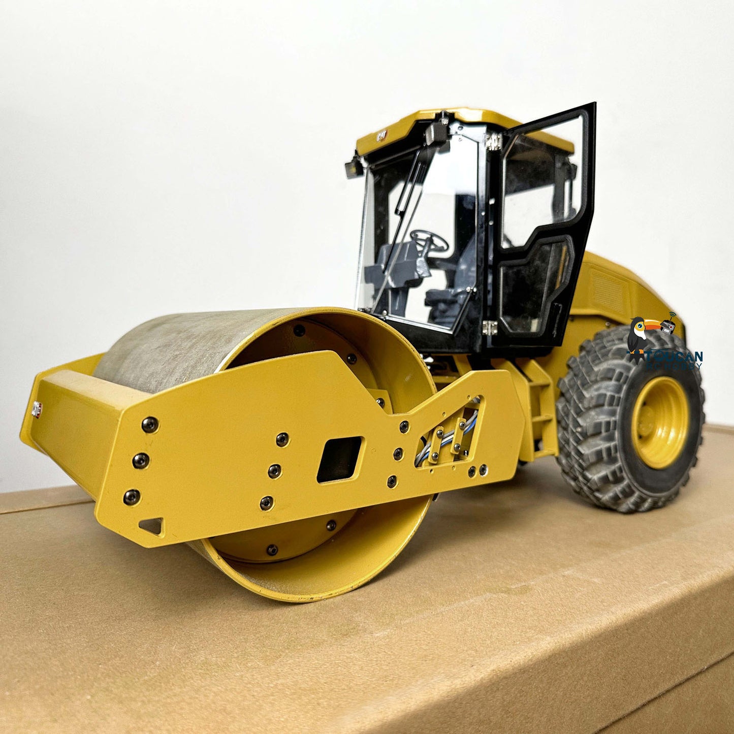 Metal 1/12 CS11 JZM RC Road Roller Remote Control Engineering Vehicles Car Models FlySky I6S Radio System Assembled Painted