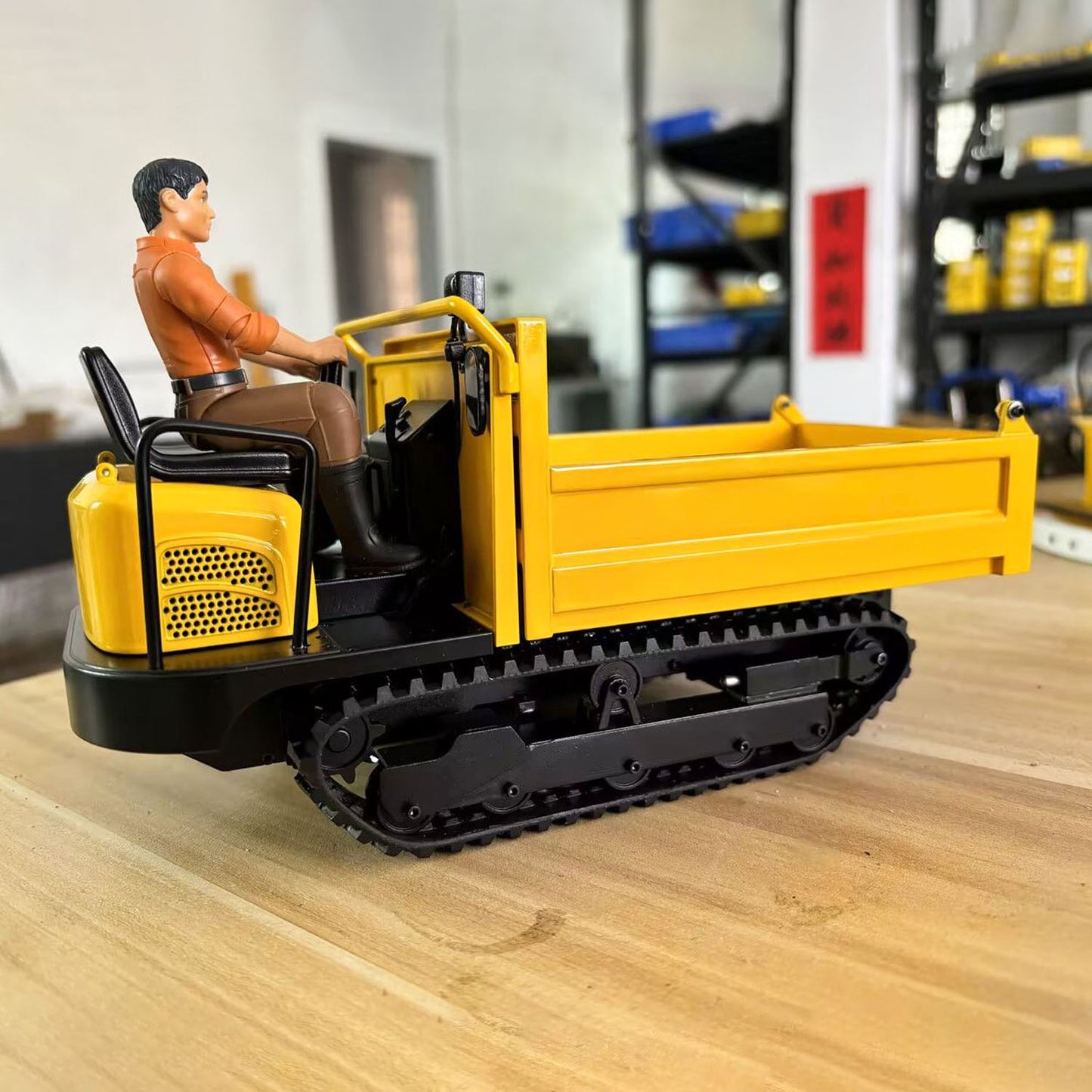 Metal 1/14 Remote Control Hydraulic Tracked Dumper Truck RC Tipper Model Construction Machine Light Battery Flysky Radio