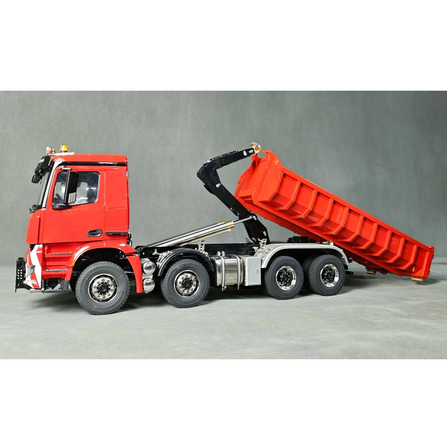 1/14 5 Valves Radio Controlled Hydraulic Roll On Off Dump Truck 8X8 RC Full Tipper 3Speed Gearbox Hobbywing Brushed Motor ESC