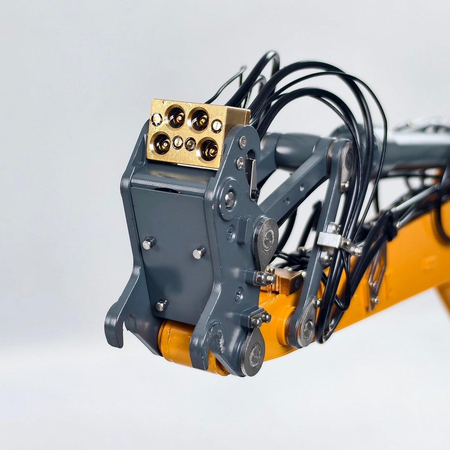 LR914 PRO MAX Metal 4WD 1/14 RC Hydraulic Wheeled Excavator 11-ways Valve RTR Radio Controlled Digger PL18EV Lite Battery Light
