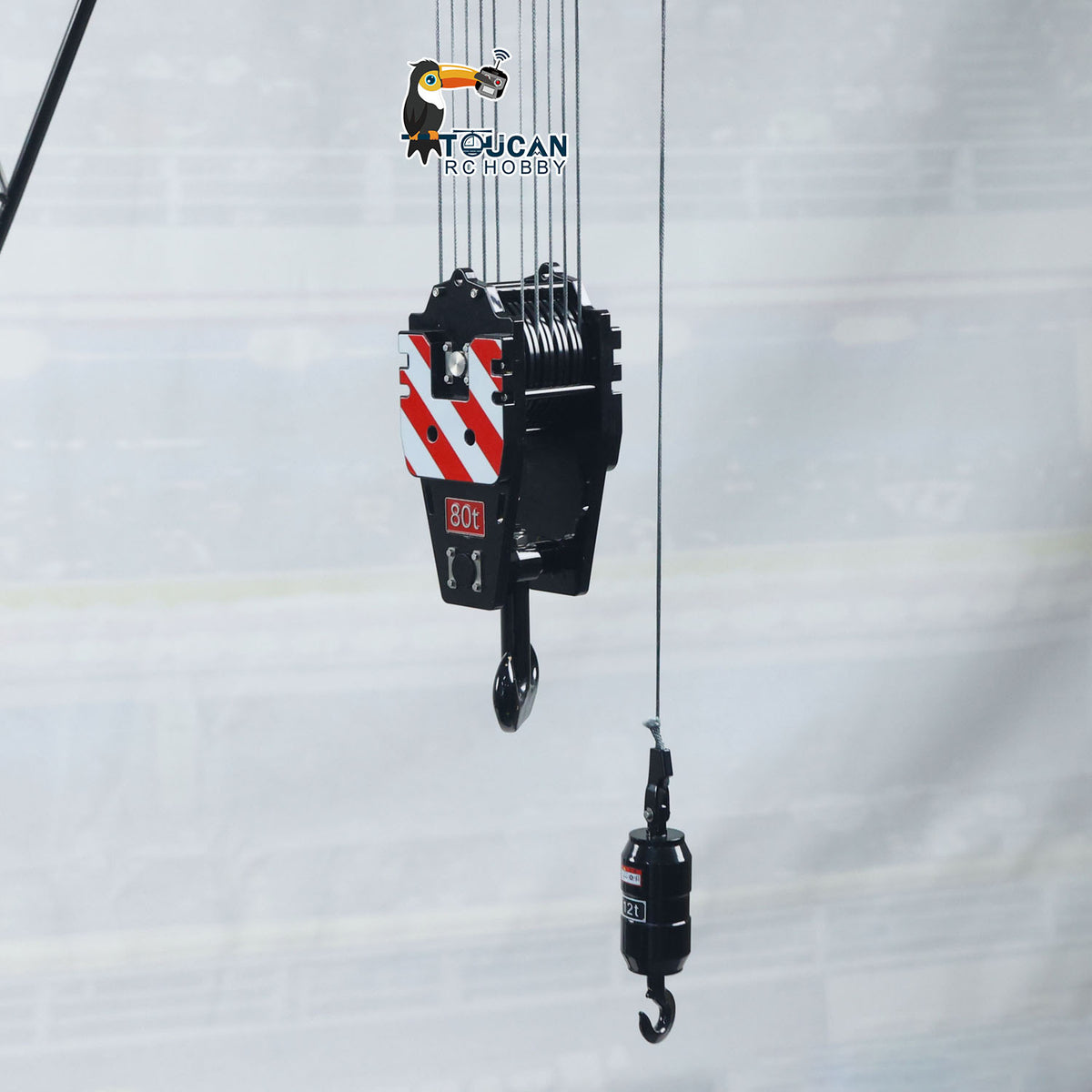 CUT C1200 1/14 Metal Hydraulic RC Crawler Crane lifting hook detail for heavy load handling