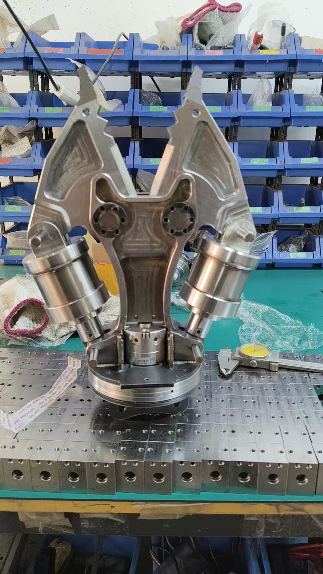 Metal Hydraulic Shear for 1/12 RC Hydraulic Digger C395 Remote Control Construction Vehicles Excavator Engineering Machine