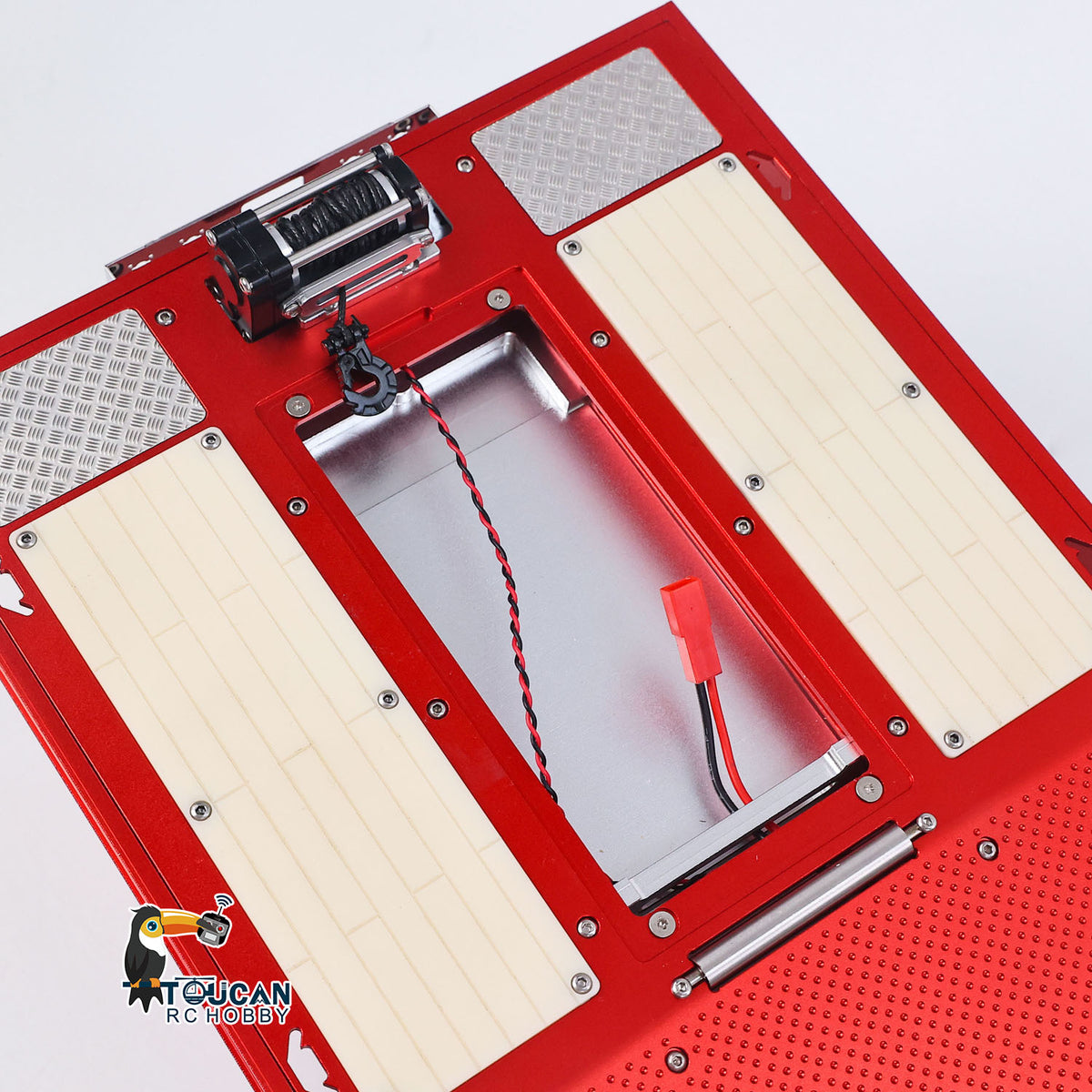 Degree DG-994 1/14 Metal 3-Axle Recovery RC Trailer battery compartment detail