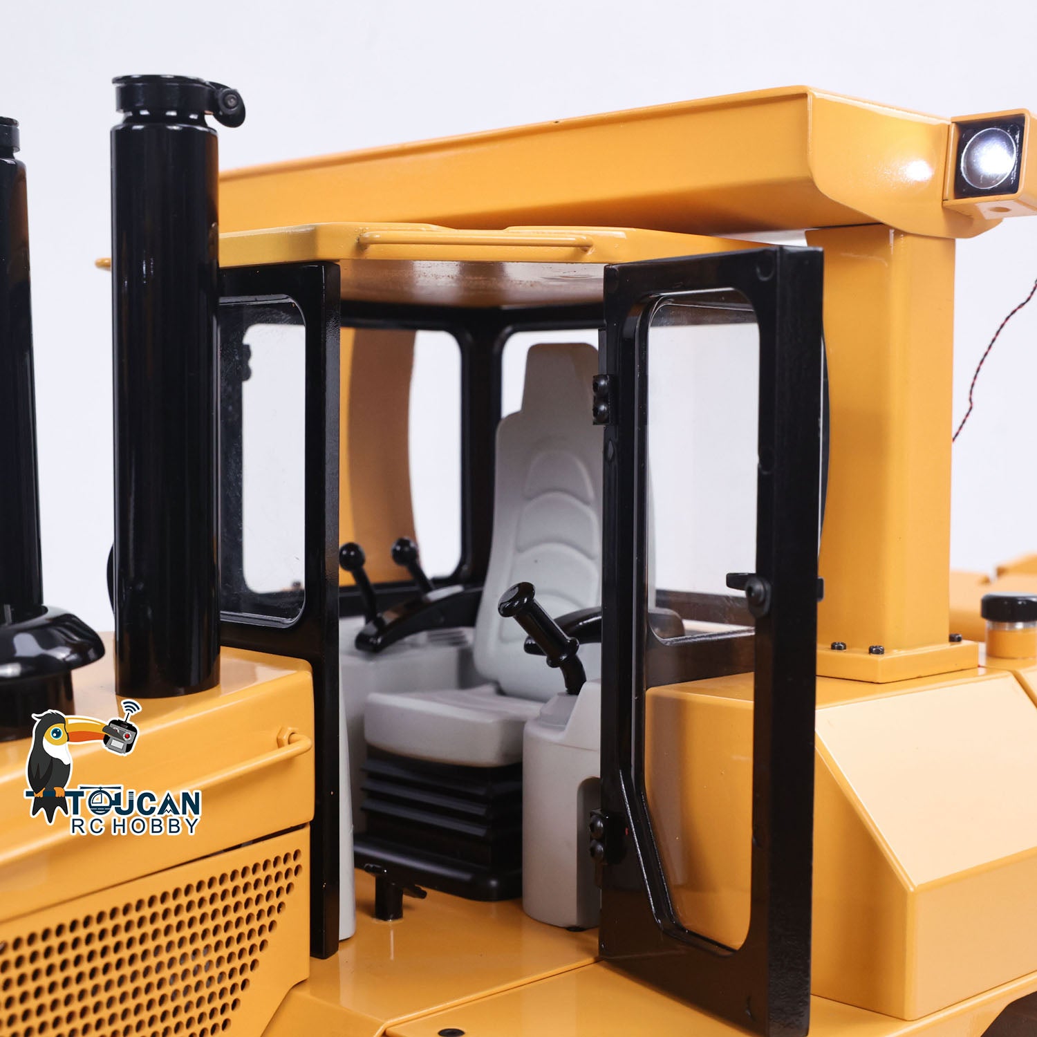 JDM-98 Ultra DXR2 1/14 Metal RC Hydraulic Bulldozer cab detail