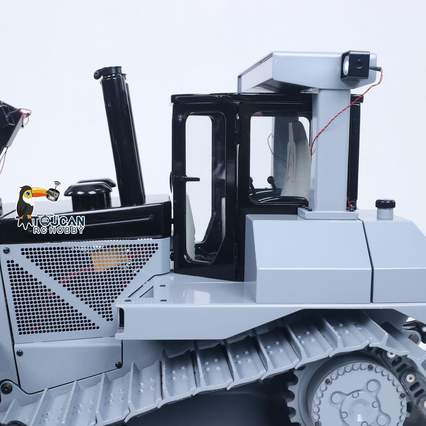 JDM-98 Ultra DXR2 1/14 Metal RC Hydraulic Bulldozer side view