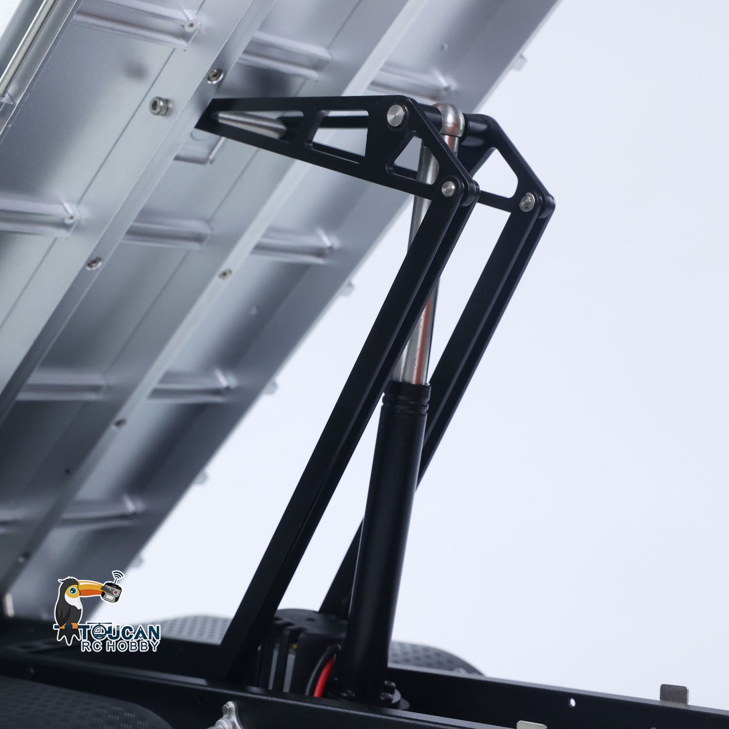 Kabolite 5702 1/14 RC dump truck screw lift mechanism detail