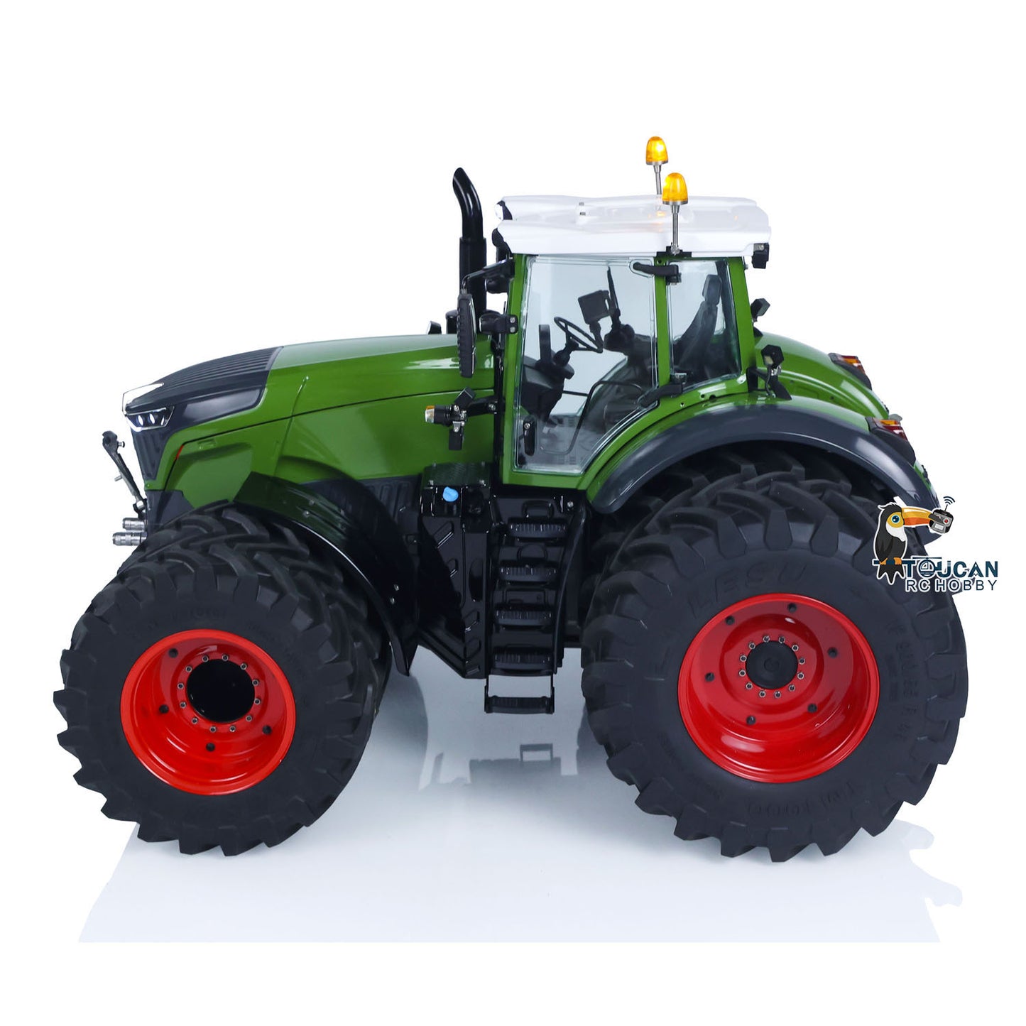LESU A0018 AOUE 1050 1/14 Metal Hydraulic RC Tractor side view with full metal body
