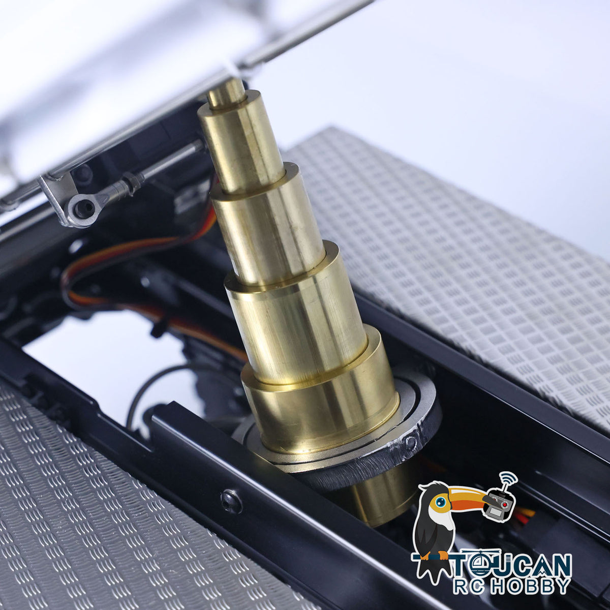 LESU Z0018 1/14 6x6 Metal RC Hydraulic Dump Truck hydraulic cylinder detail for three-way tipping