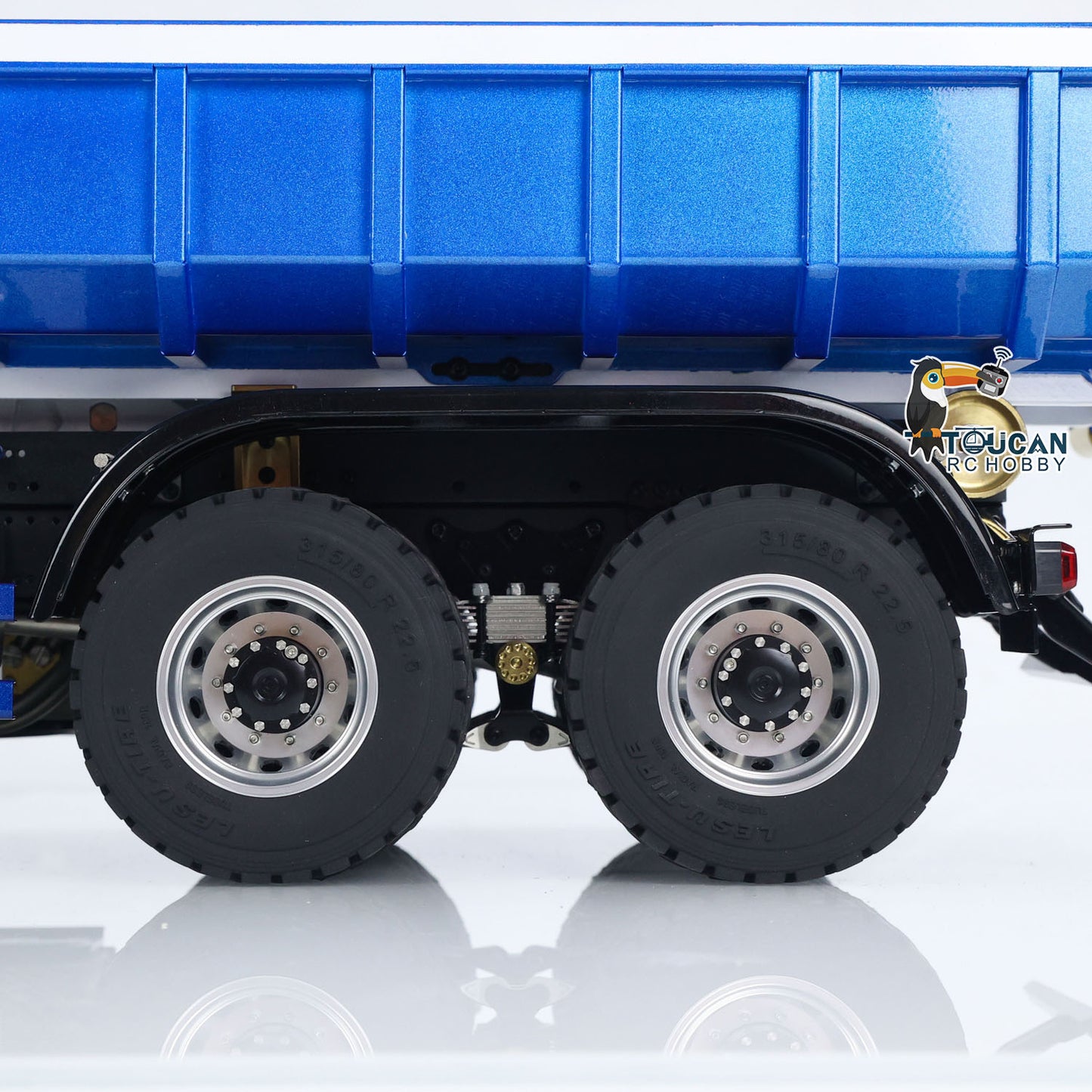 LESU Z0036 3348 1/14 8x8 Metal Hydraulic RC Roll-On Roll-Off Dump Truck tire detail
