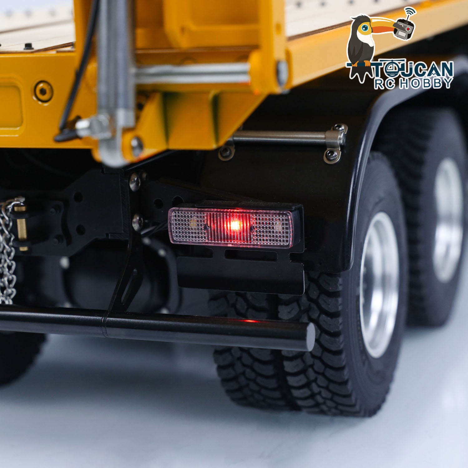 MD 1/14 RC hydraulic wrecker truck rear light detail