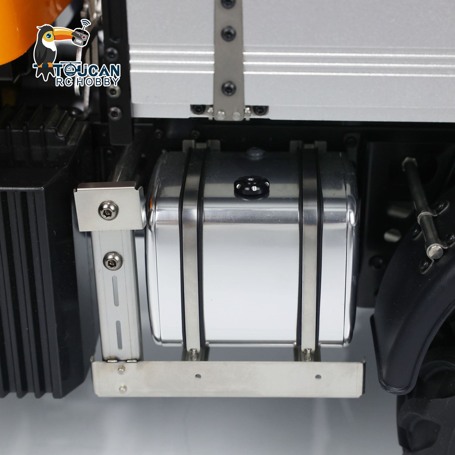 MDMODEL U423 1/10 Metal 4X4 RC Rock Crawler tool box detail