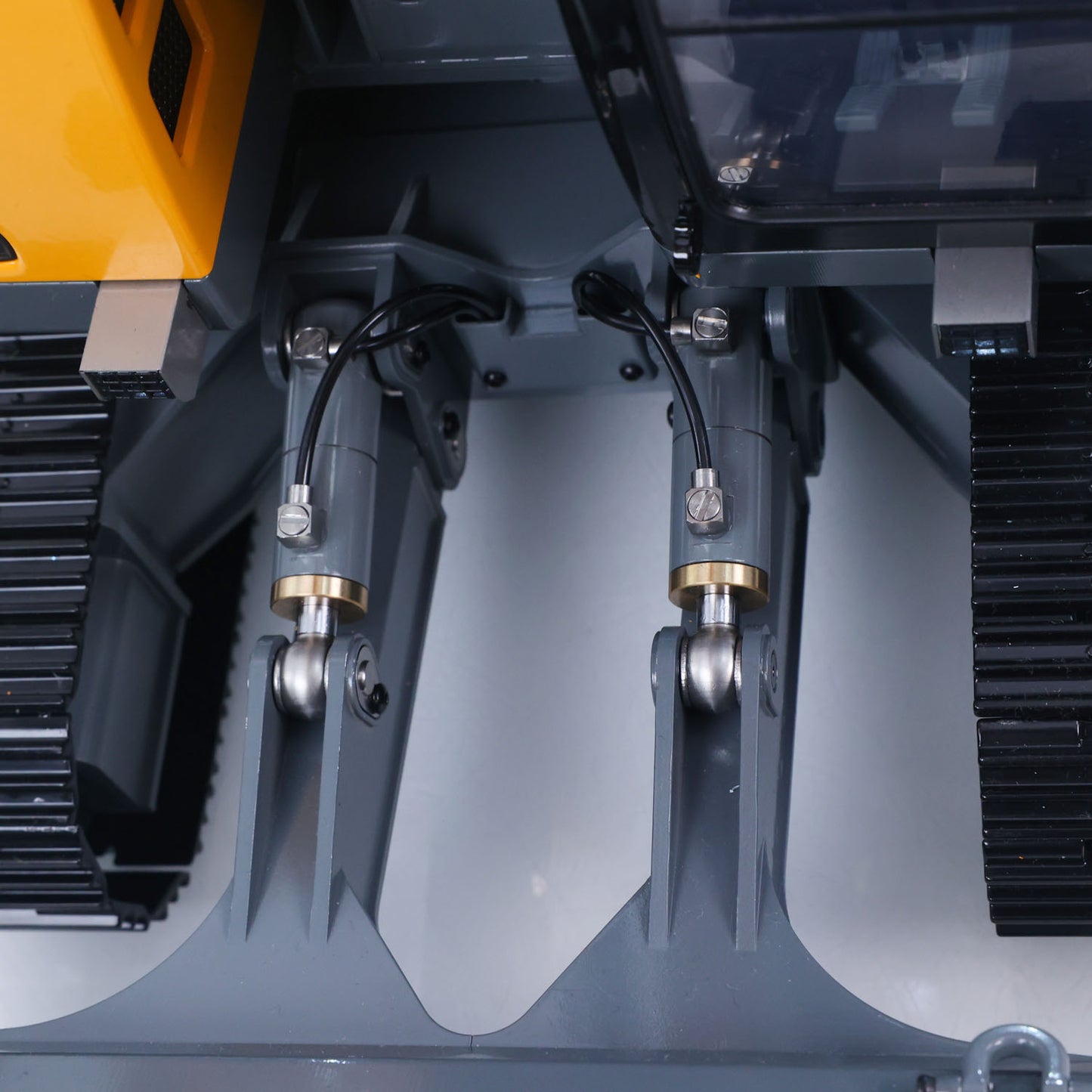 Metal RC Hydraulic Excavator with Precision Metal Hydraulic Lines