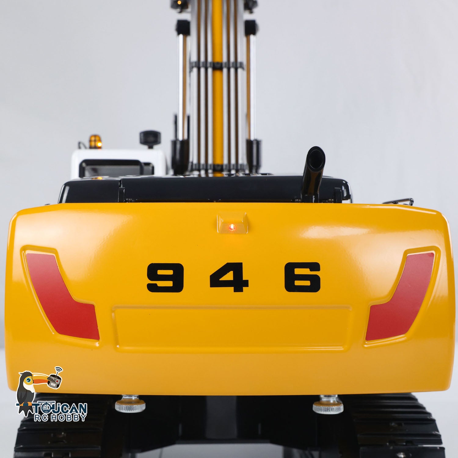 MT Model 946 1/14 Metal Hydraulic RC Tracked Excavator counterweight detail for operating stability