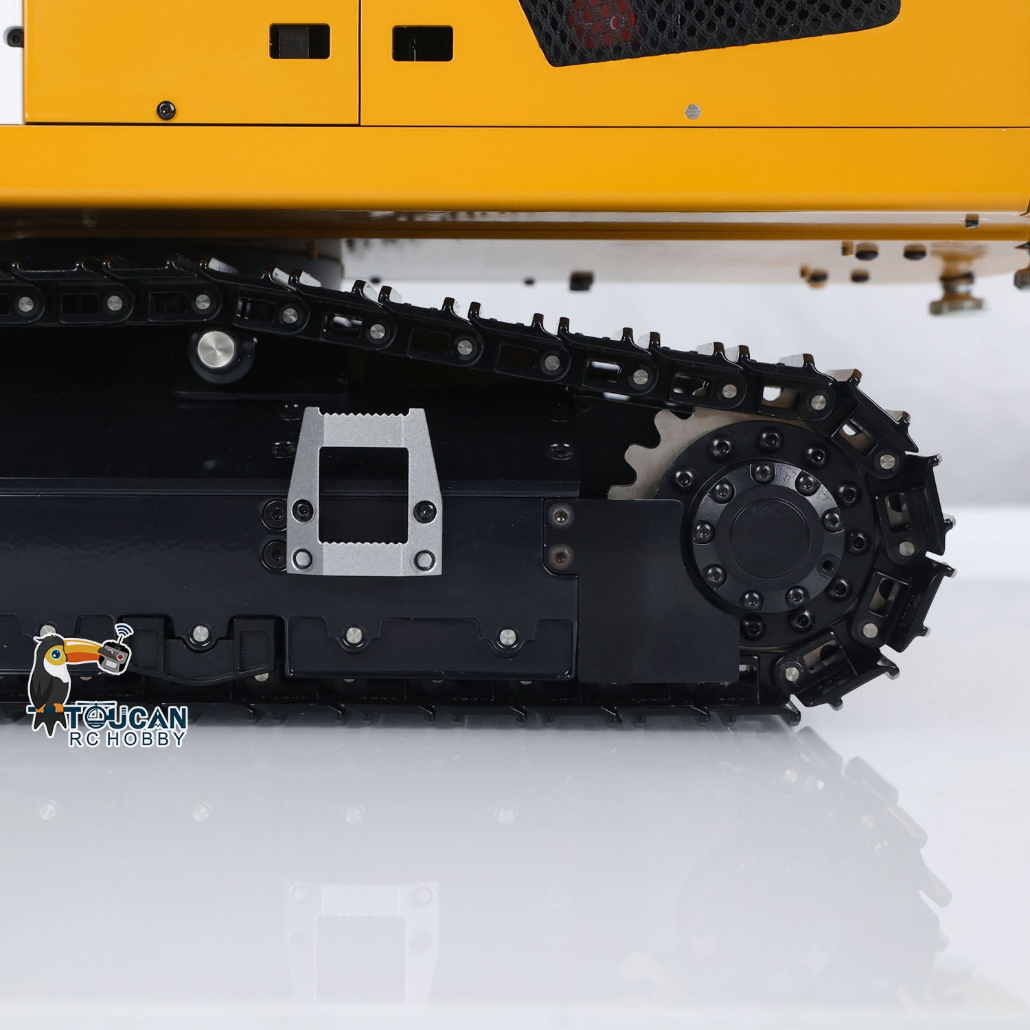 MT Model 946 1/14 Metal Hydraulic RC Tracked Excavator drive wheel detail for tracked movement