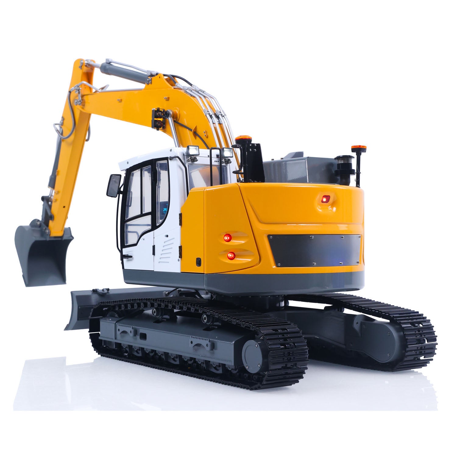 MD LR926 RC Excavator Rear Counterweight and Chassis Detail