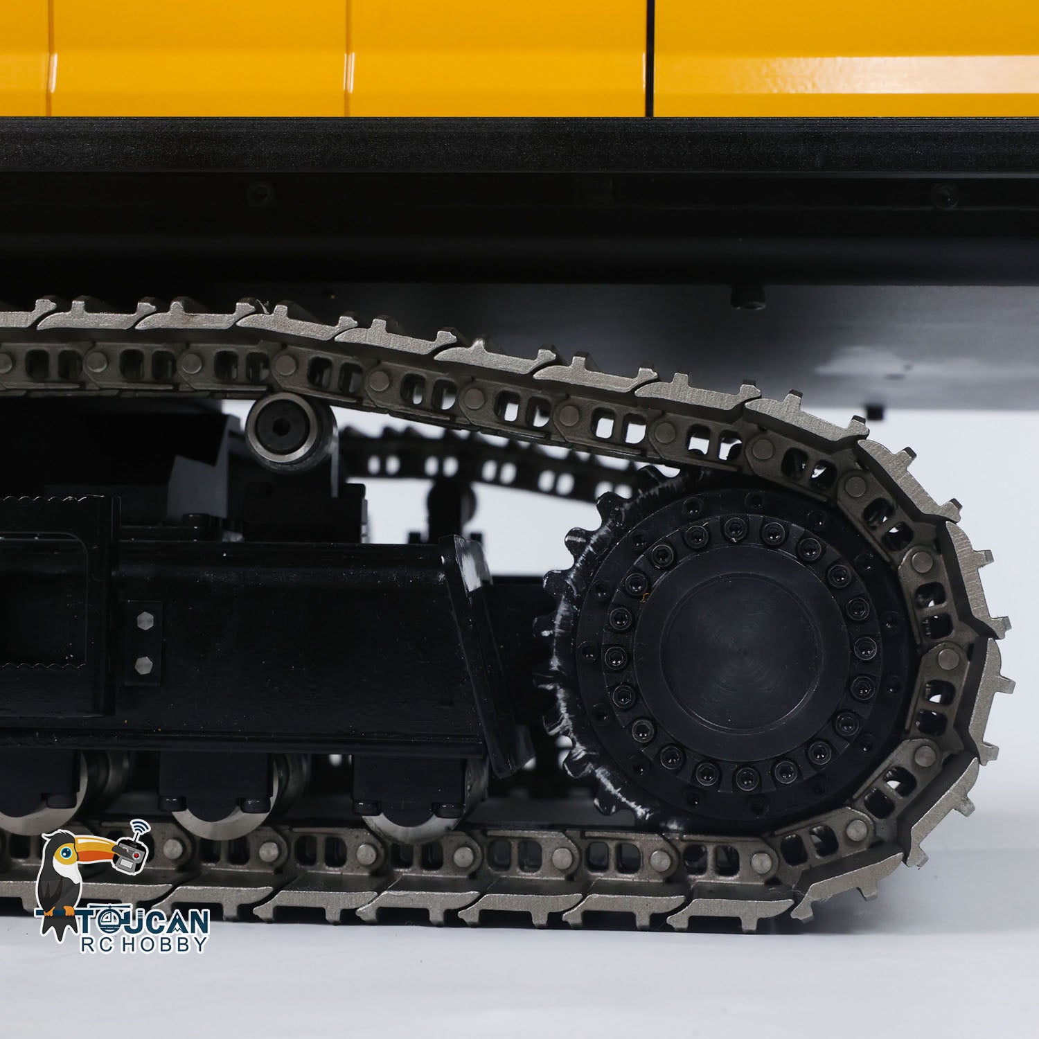 Heavy Duty RC Hydraulic Excavator with Realistic Track Assembly