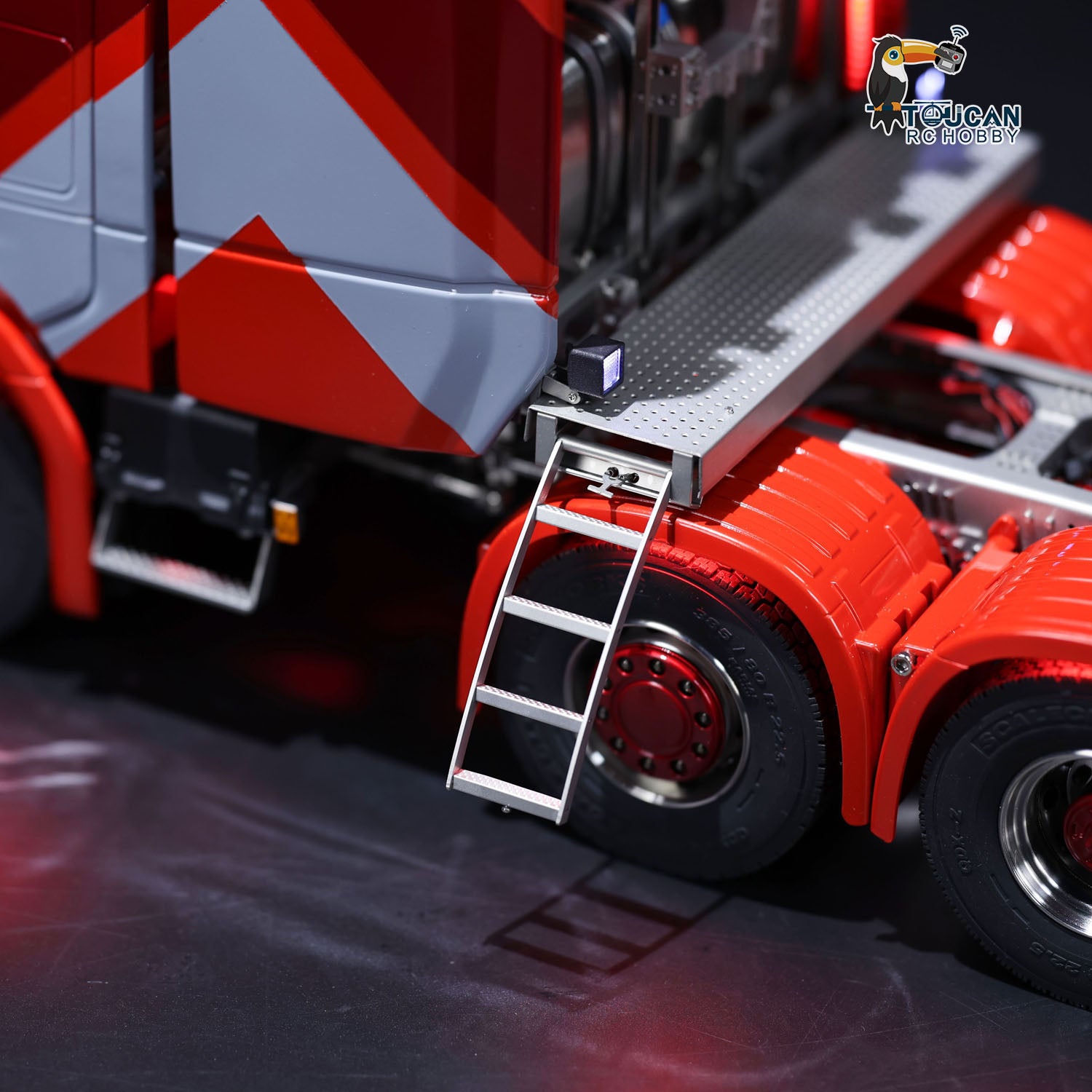 ScaleClub 770S 1/14 RC 8x8 Metal Chassis Tractor Truck decorative detail