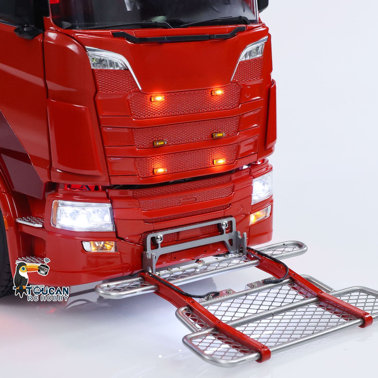 ScaleClub 770S 1/14 RC 8x8 Metal Chassis Tractor Truck front bumper detail